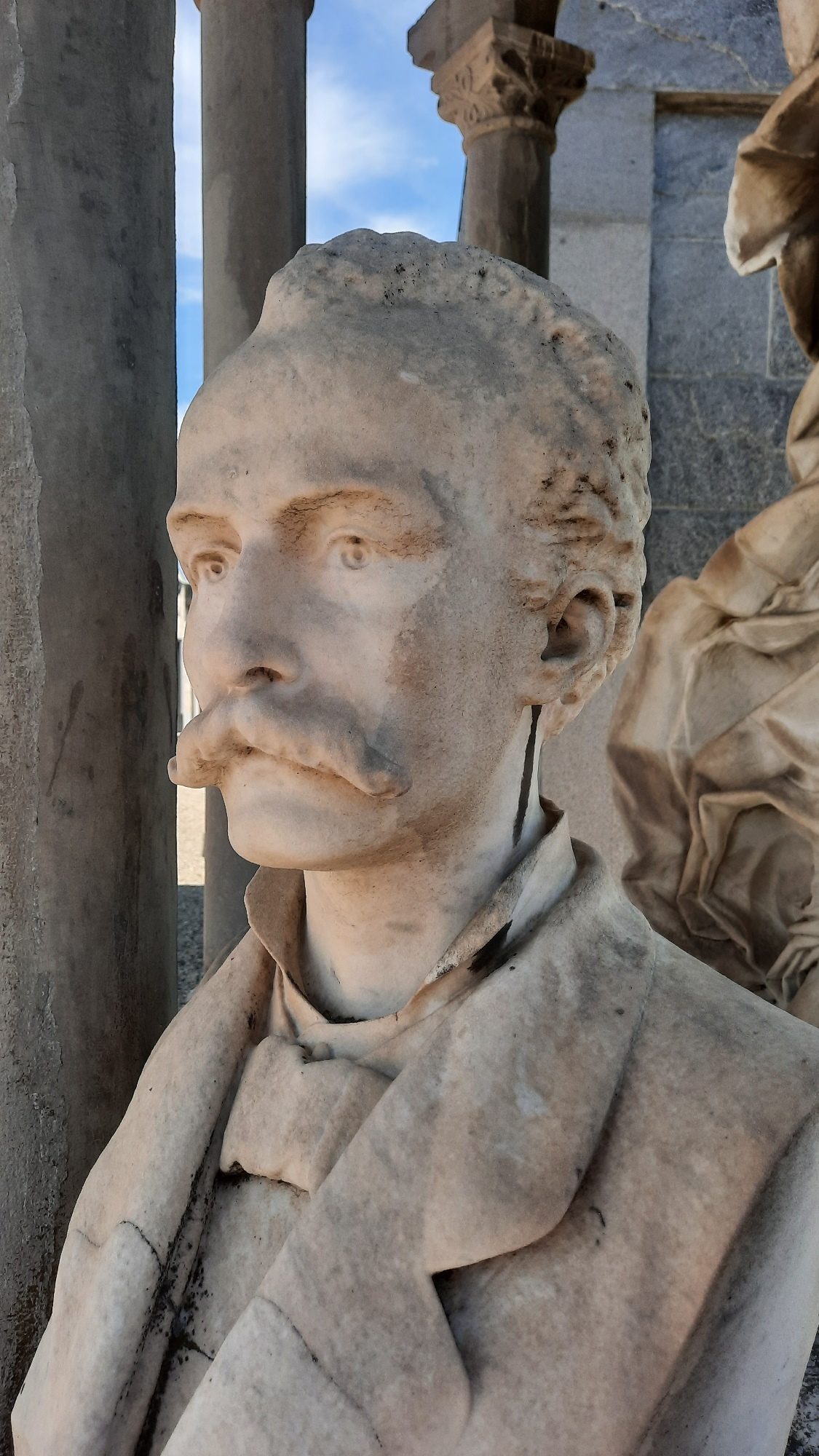 Vittorio Colomiatti's tomb, Chieri - 07.jpg